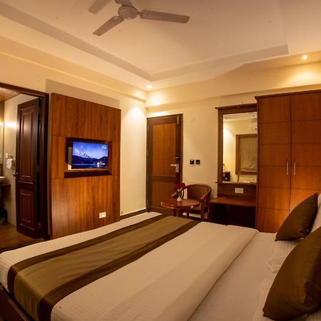 Metro Plaza Hotel By Rak Rooms, Mangaluru Bagian luar foto