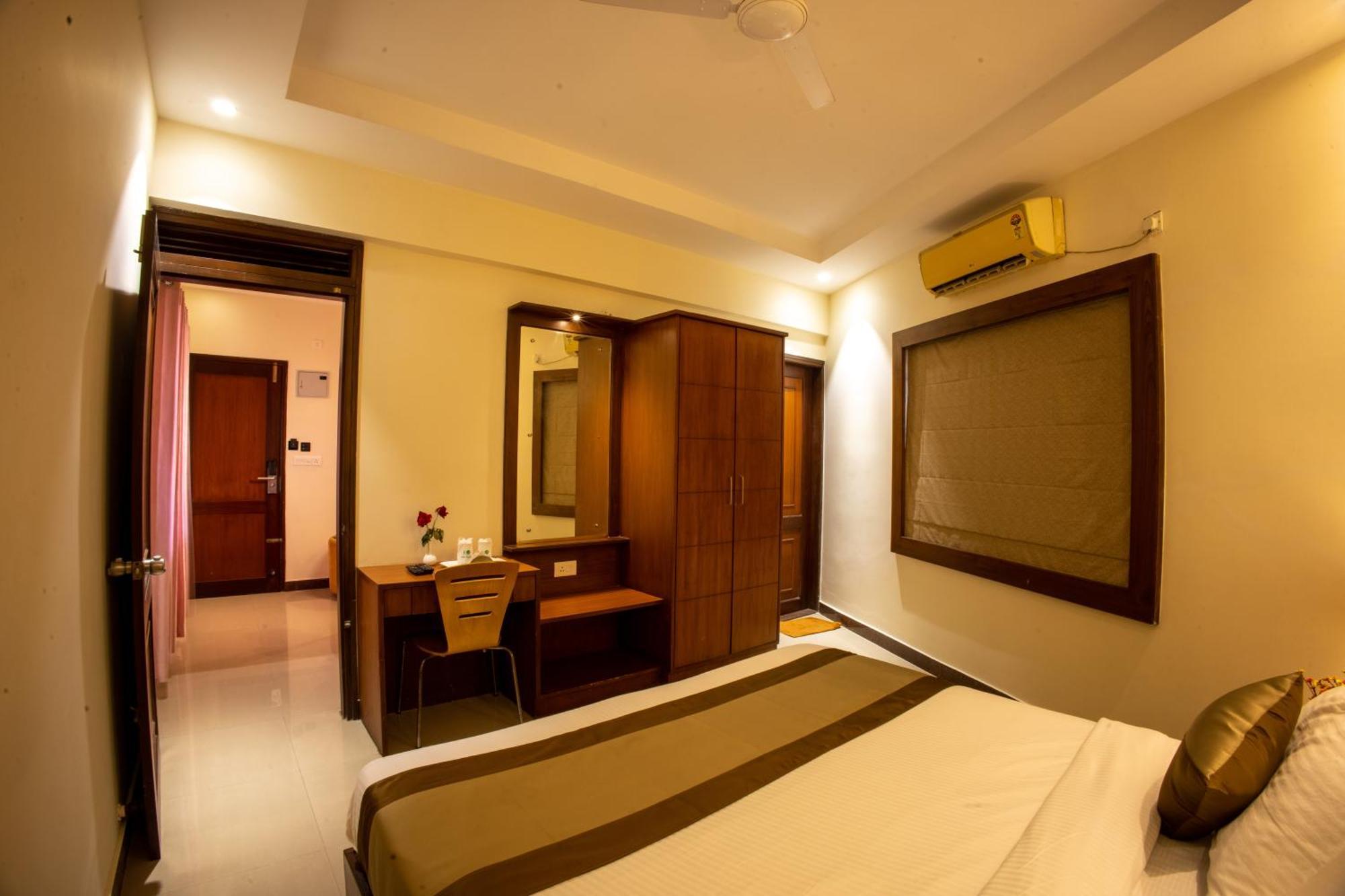 Metro Plaza Hotel By Rak Rooms, Mangaluru Bagian luar foto