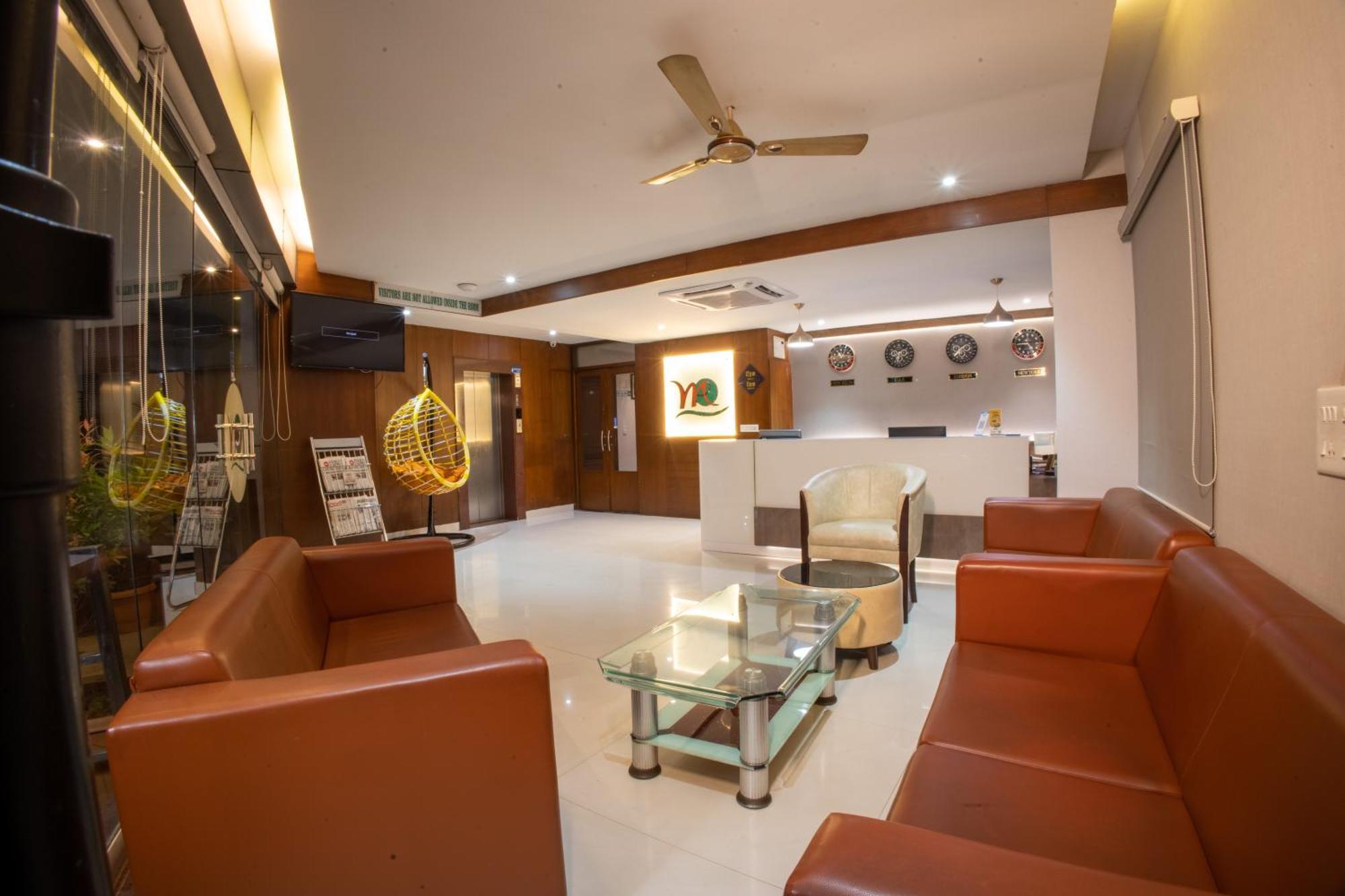 Metro Plaza Hotel By Rak Rooms, Mangaluru Bagian luar foto